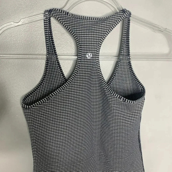 Lululemon Gingham black and white tank - Picture 4 of 5